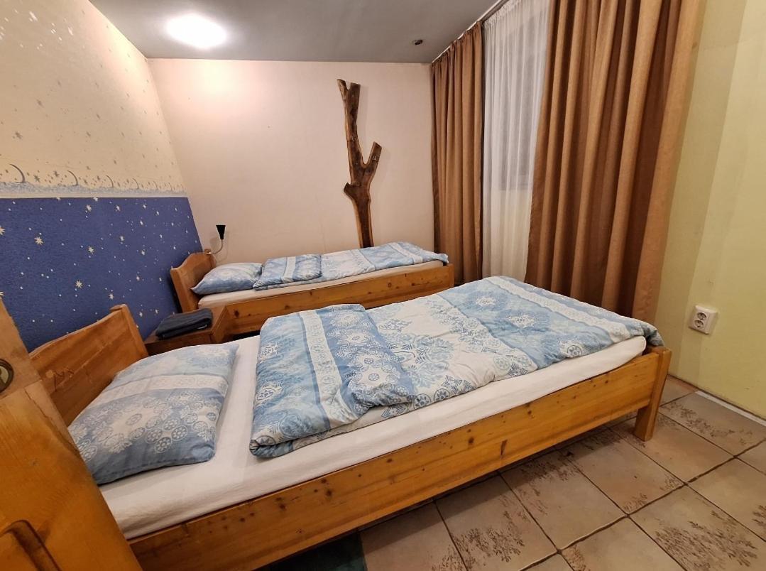 リバーサイドカラコル Bed & Breakfast エクステリア 写真